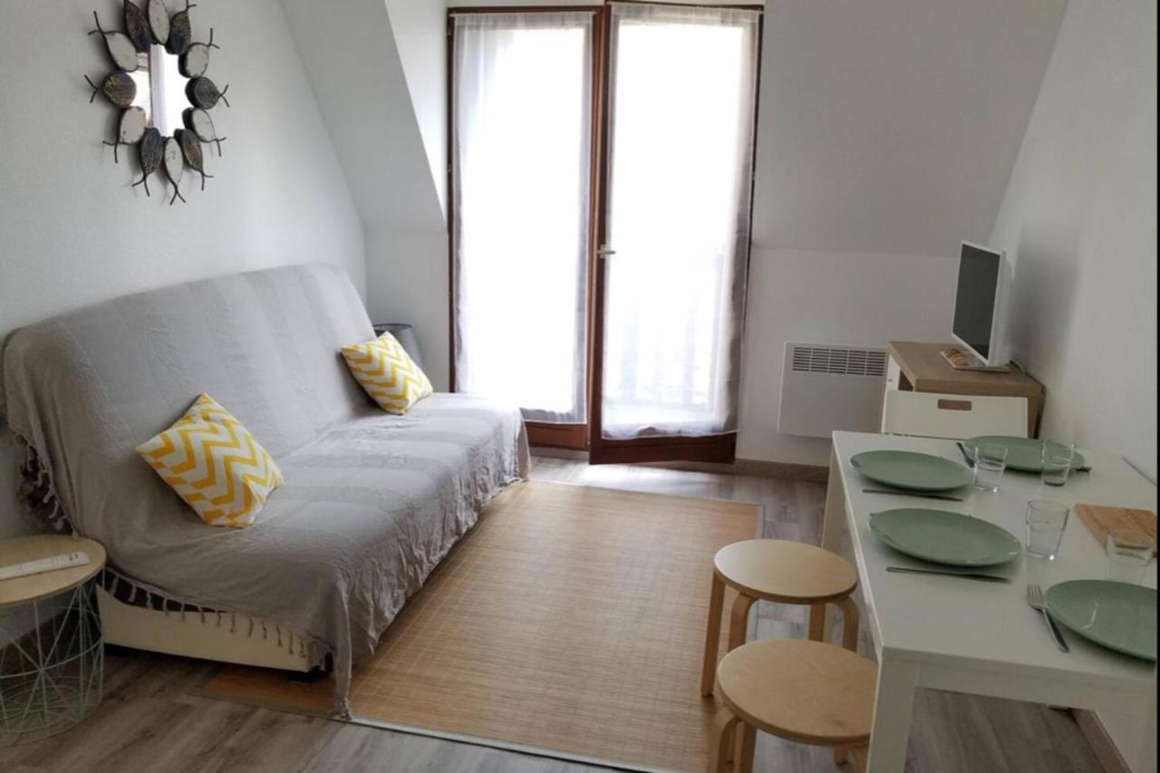 Apt With Balcony At 350 M From The Beach Cabourg Exterior photo